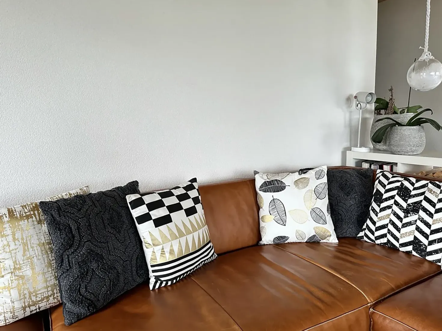 Set di 2 cuscini GARDENIA Cotone 45 x 45 cm Oro Trama astratta