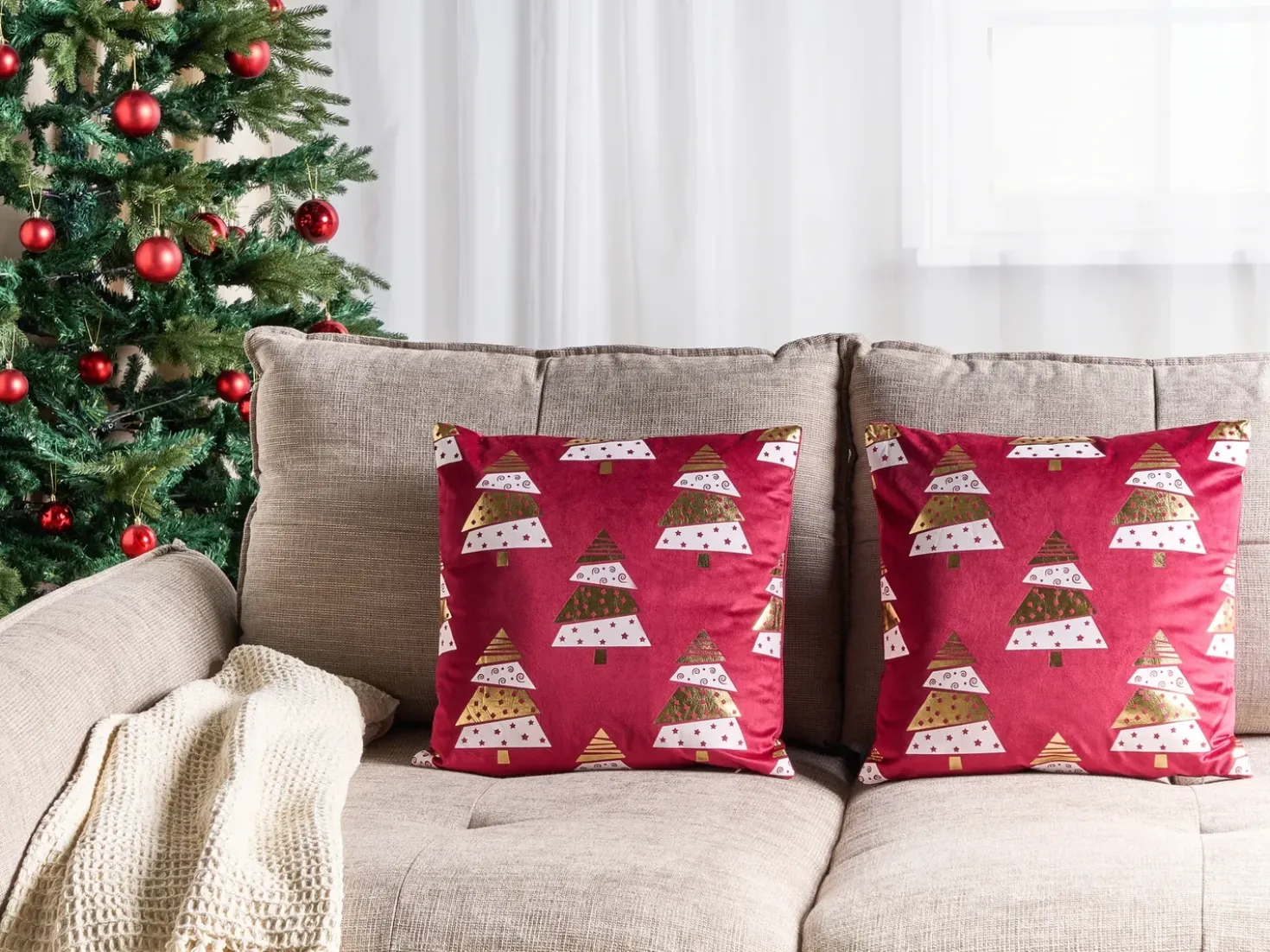 Set di 2 cuscini GOLDSPRUCE Velluto 45 x 45 cm Rosso Modello natalizio