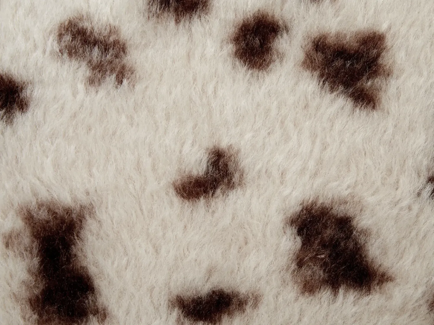 Set di 2 cuscini KASRA Finta pelliccia 45 x 45 cm Beige chiaro Trama astratta