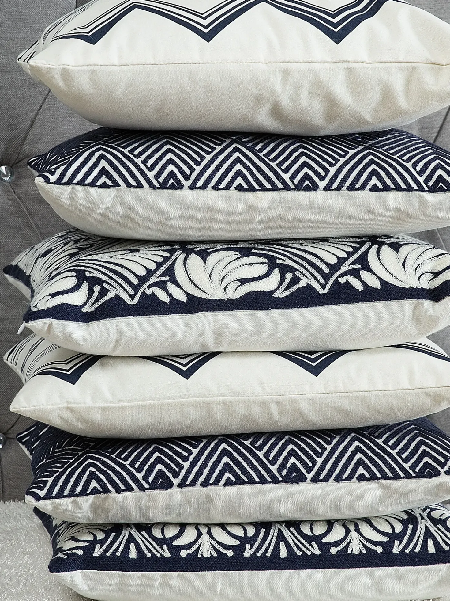 Set di 2 cuscini NEMESIA Cotone 45 x 45 cm Blu scuro Trama Ikat