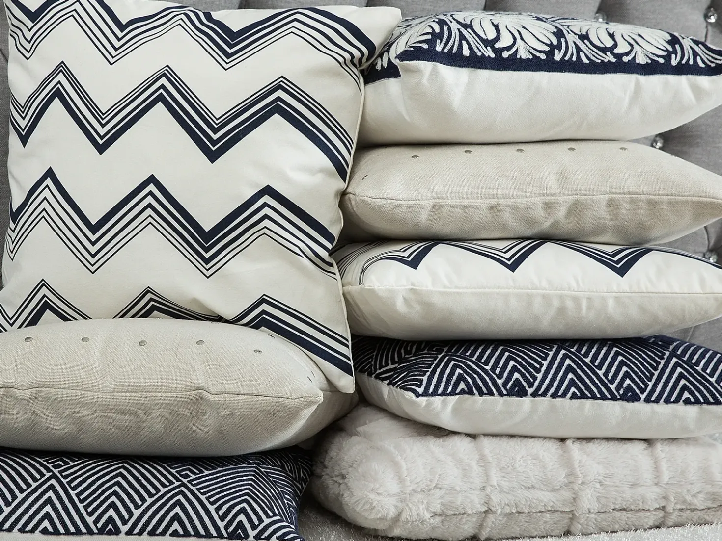 Set di 2 cuscini NEMESIA Cotone 45 x 45 cm Blu scuro Trama Ikat