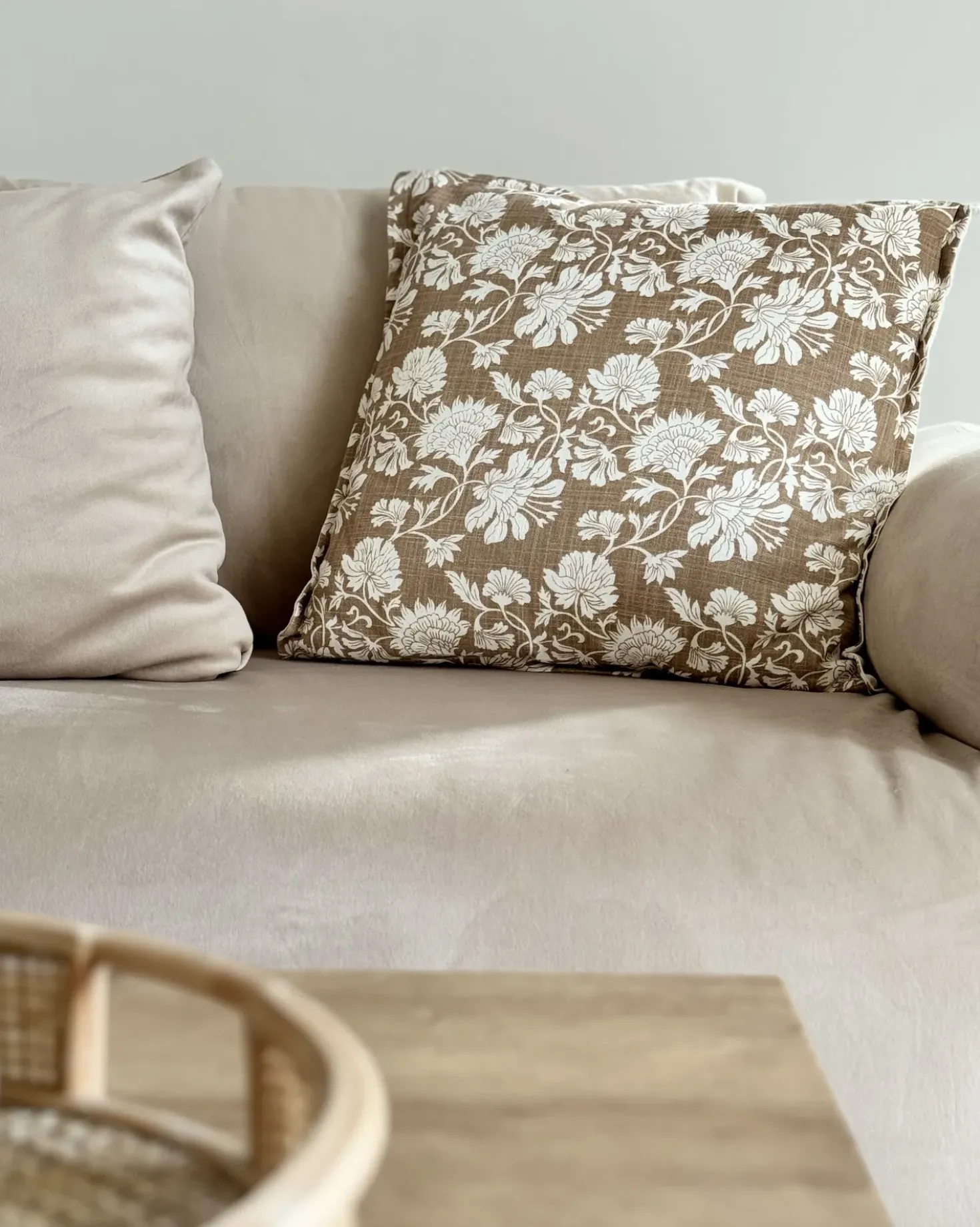 Set di 2 cuscini NOTELEA Cotone 45 x 45 cm Beige Trama floreale