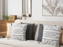 Set di 2 cuscini SCHEFFLERA Velluto 45 x 45 cm Bianco Trama geometrica