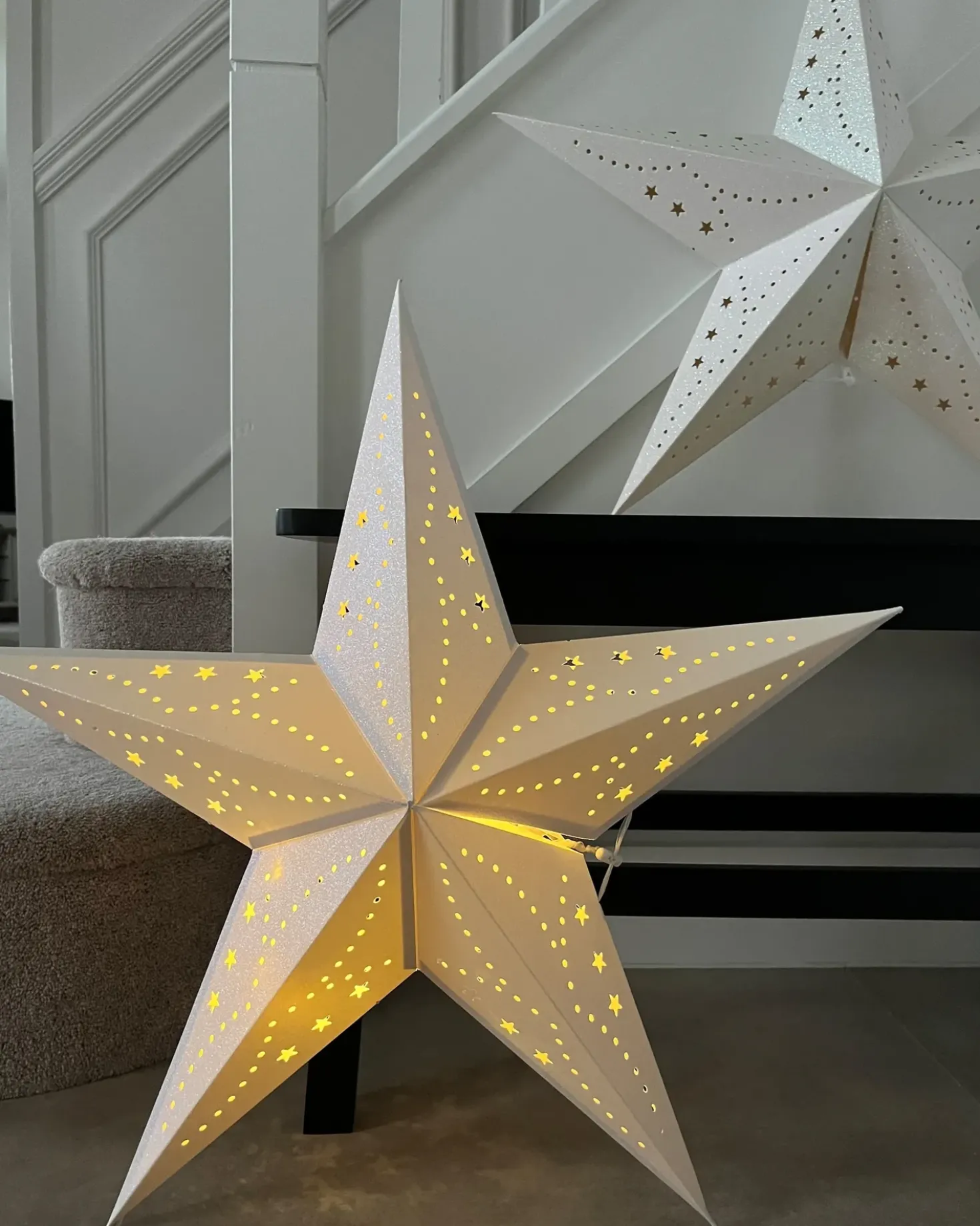 Set di 2 decorazioni da appendere LED MOTTI Stella 45 cm Bianco