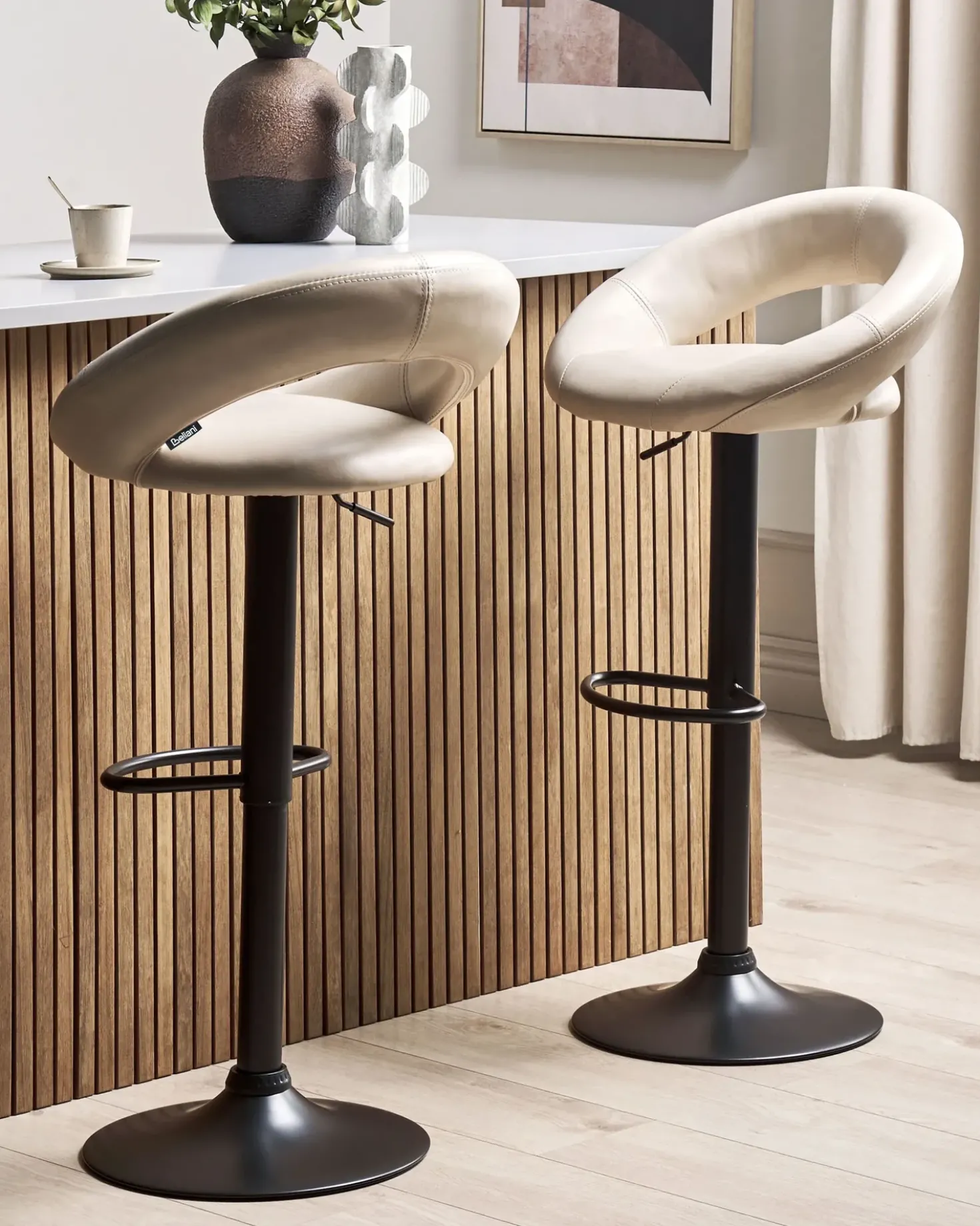 Set di 2 sedie alte PEORIA Pelle sintetica Beige chiaro