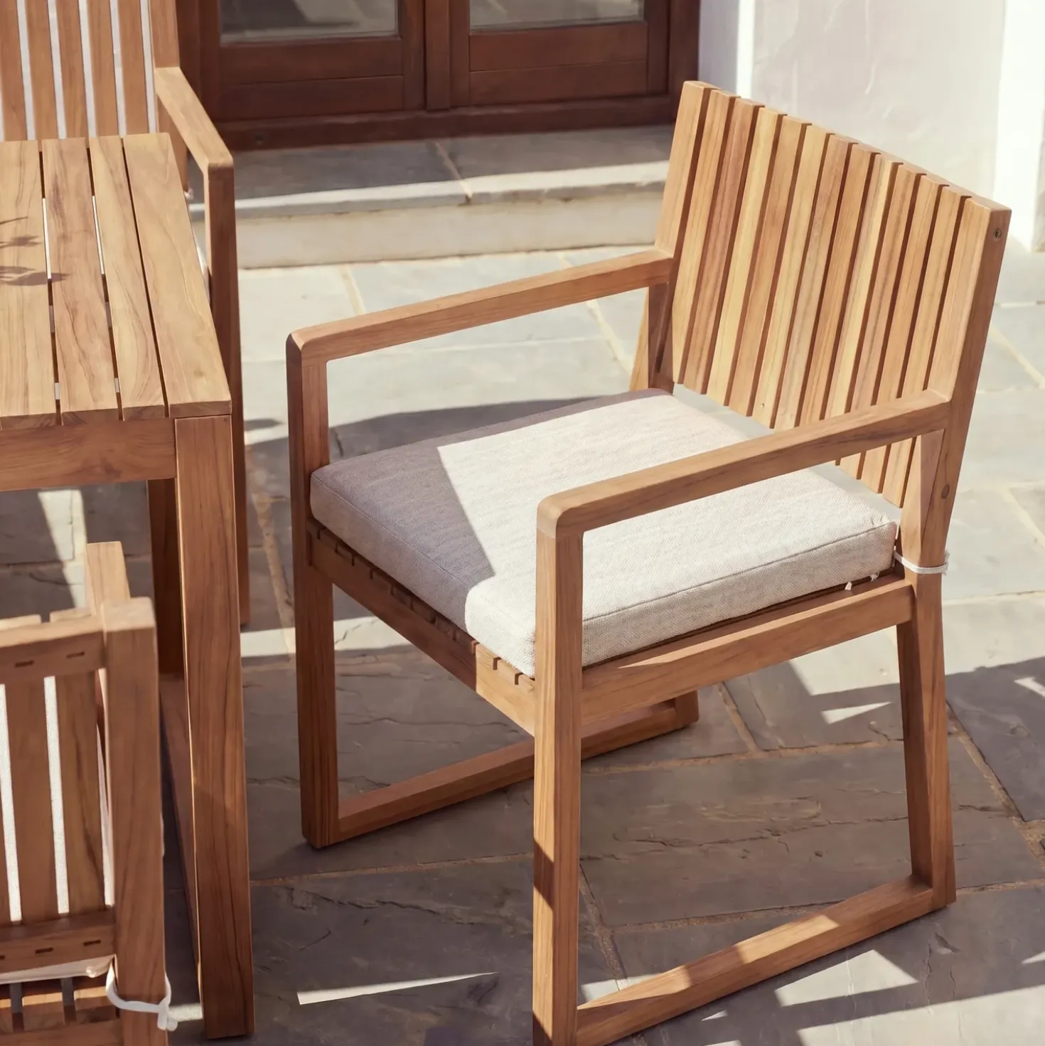 Set di 2 sedie da giardino con cuscini SASSARI PREMIUM Legno di acacia certificato Beige chiaro