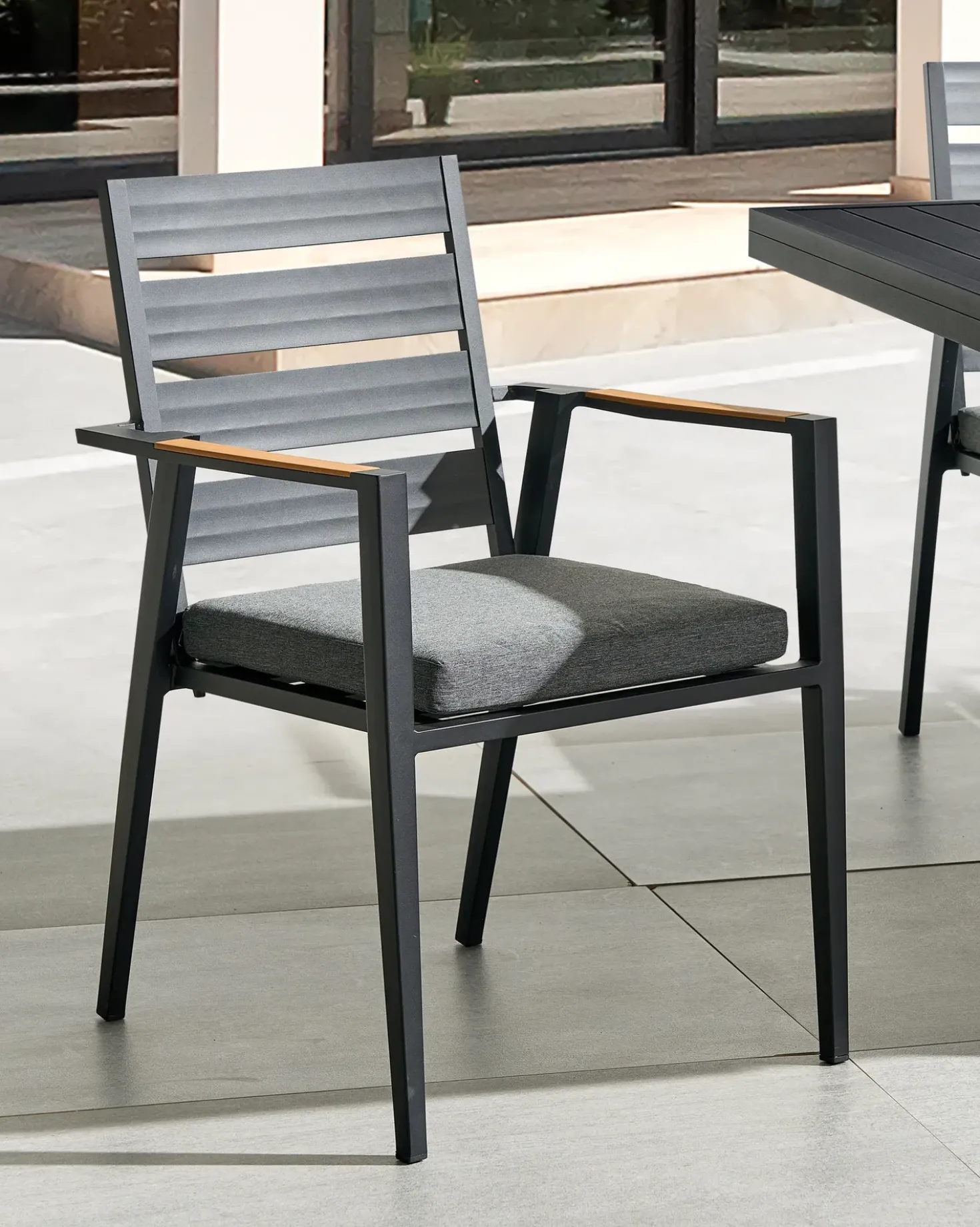 Set di 6 sedie da giardino con cuscini TAVIANO Metallo Nero