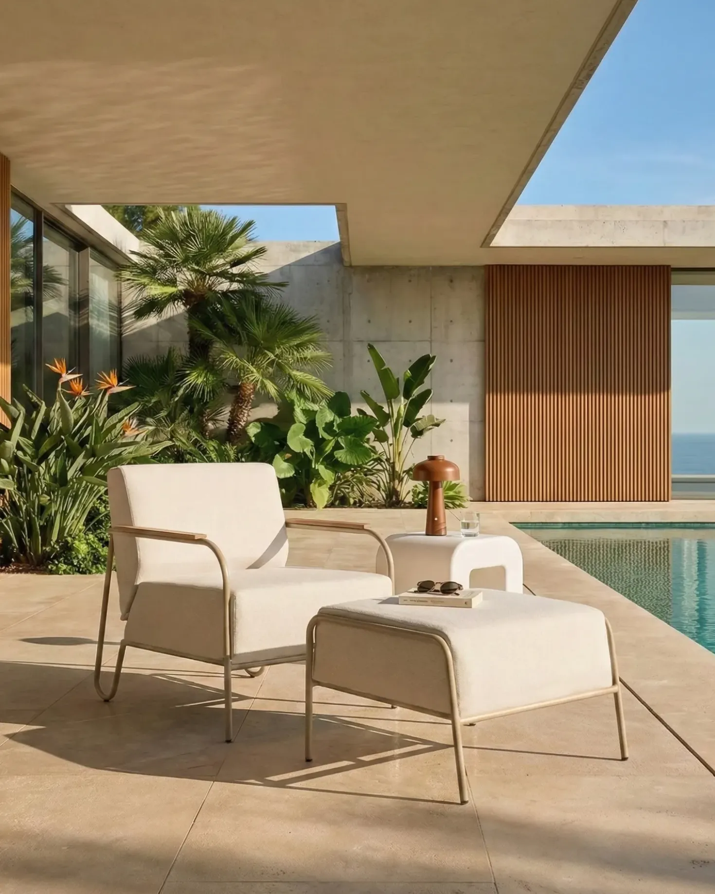 Set di 2 sedie da giardino NIMIS con ottomana Beige chiaro