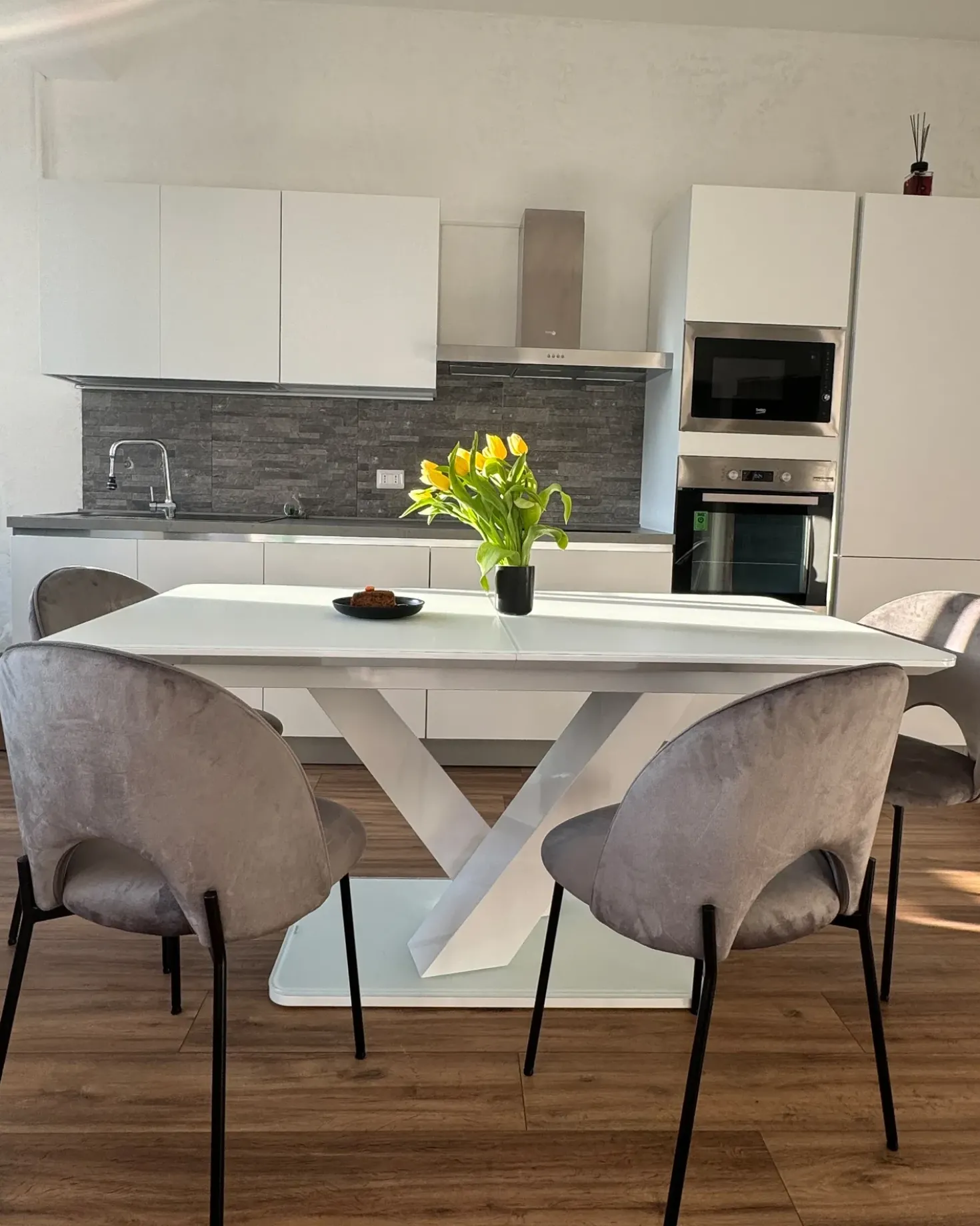 Set di 2 sedie da pranzo COVELO Velluto Grigio