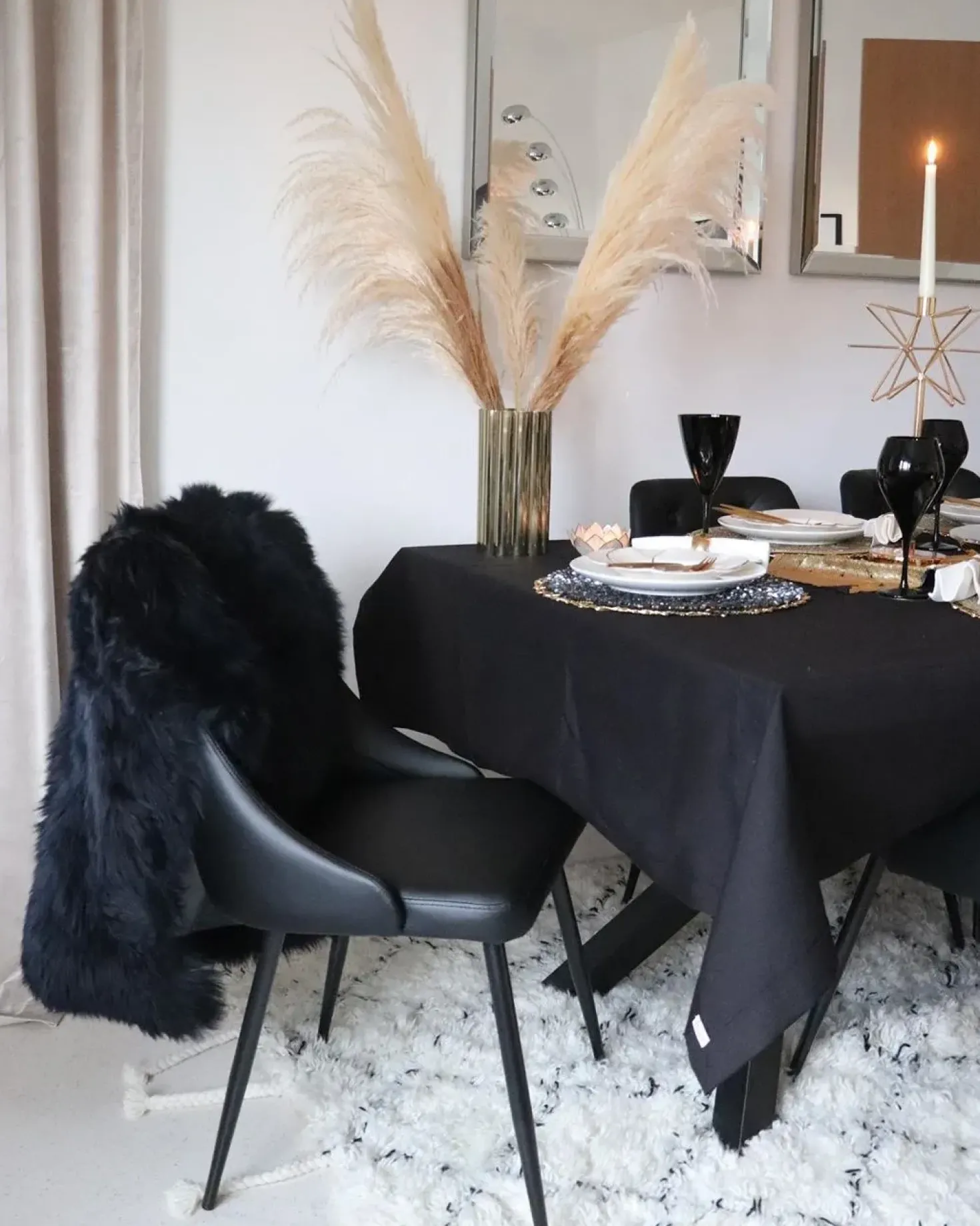 Set di 2 sedie da pranzo VALERIE Pelle sintetica Nero