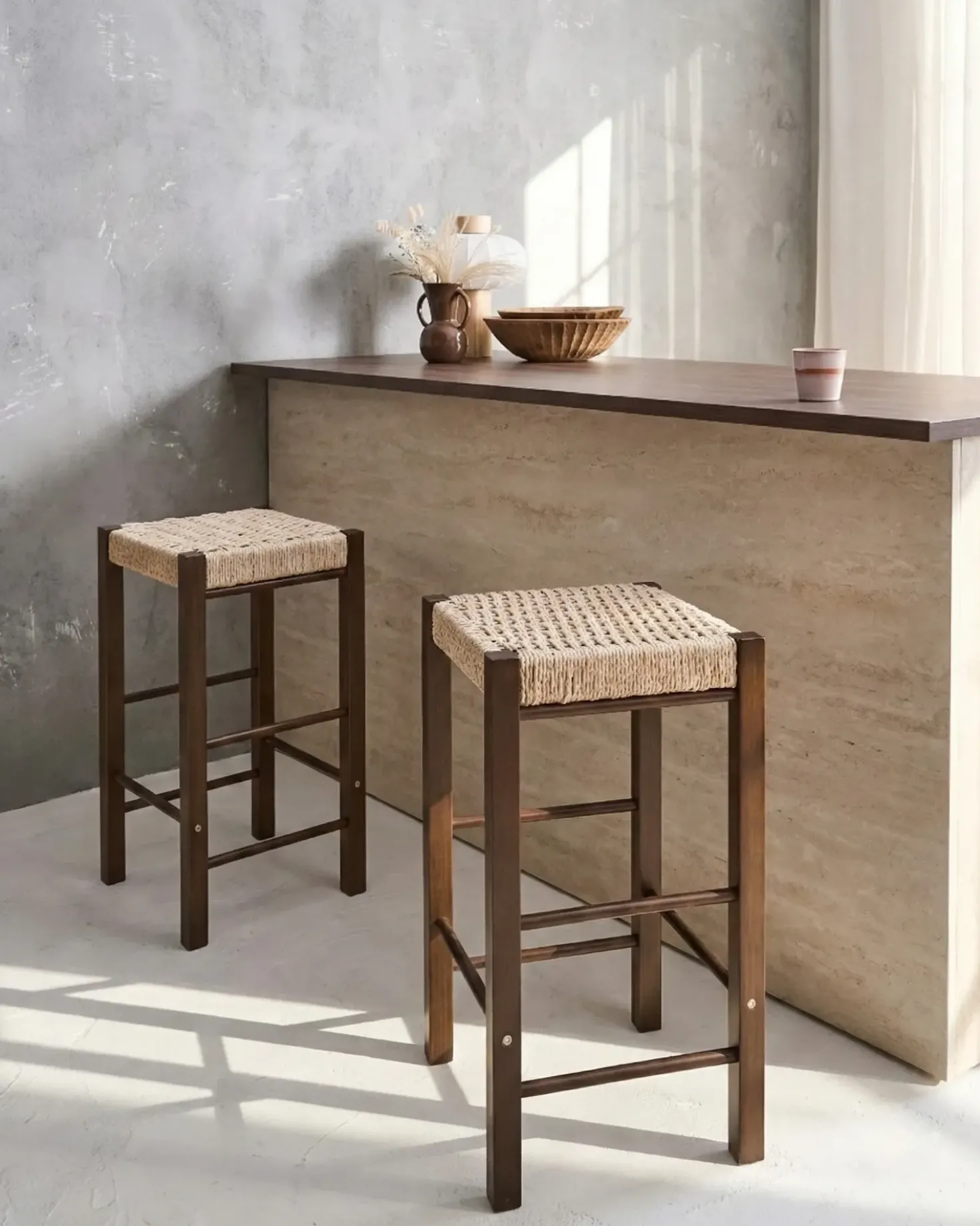 Set di 2 sgabelli da bar EMBRUN Legno Marrone scuro