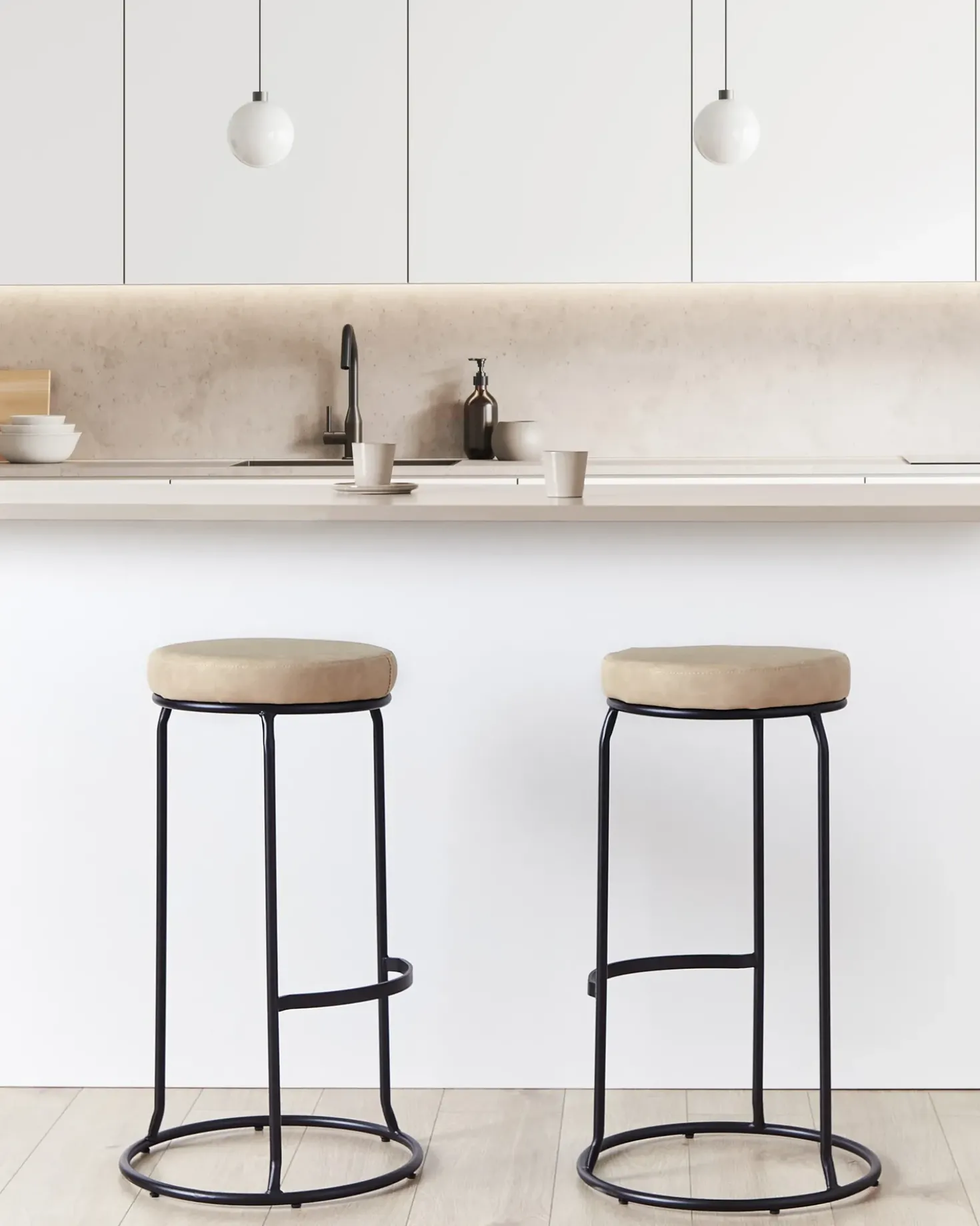 Set di 2 sgabelli da bar MILROY Pelle sintetica Beige