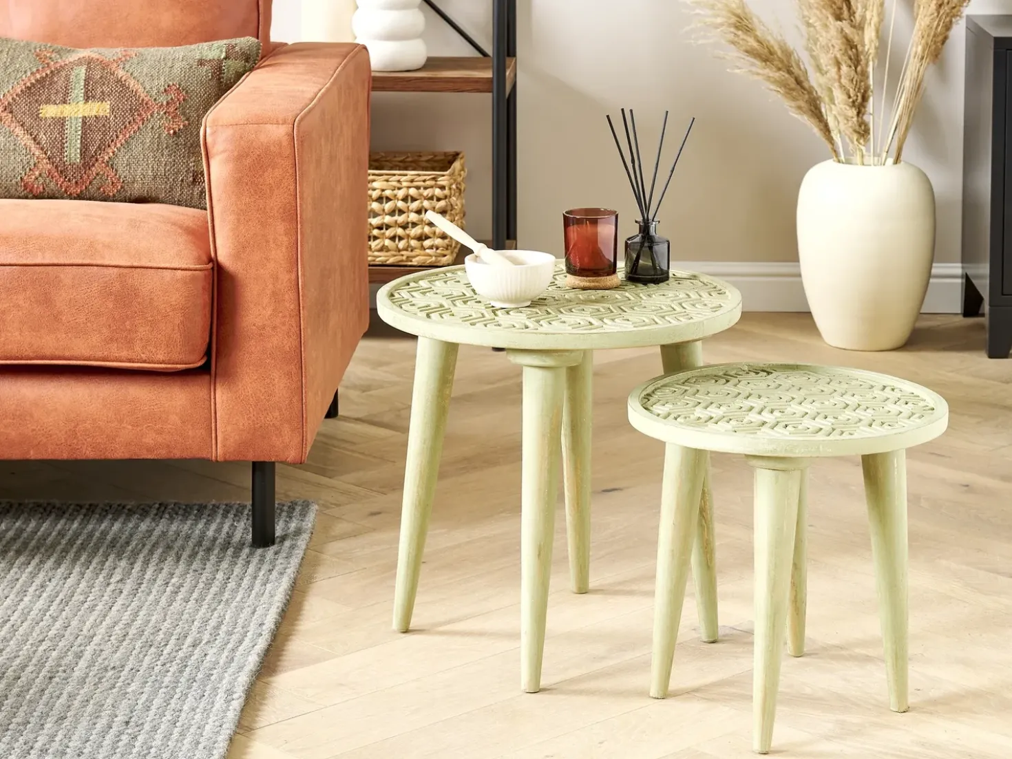 Set di 2 tavolini MAHARO Legno di mango Verde chiaro