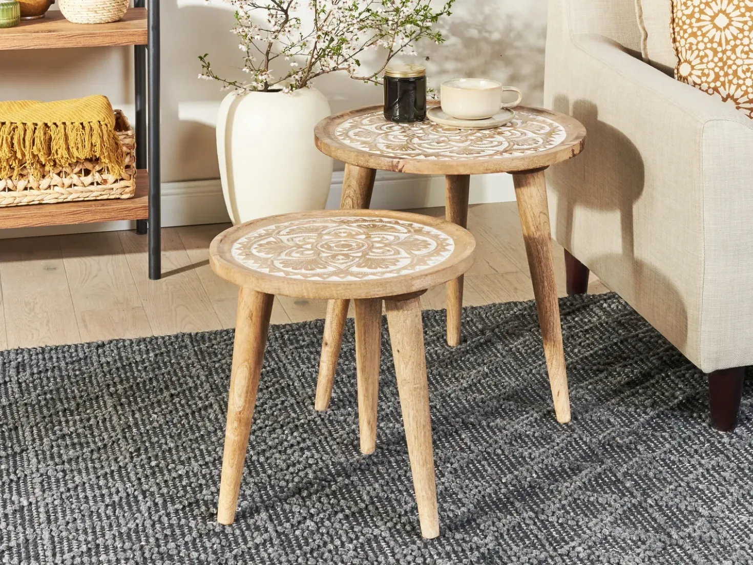 Set di 2 tavolini SAKITA Legno di mango Marrone/Bianco