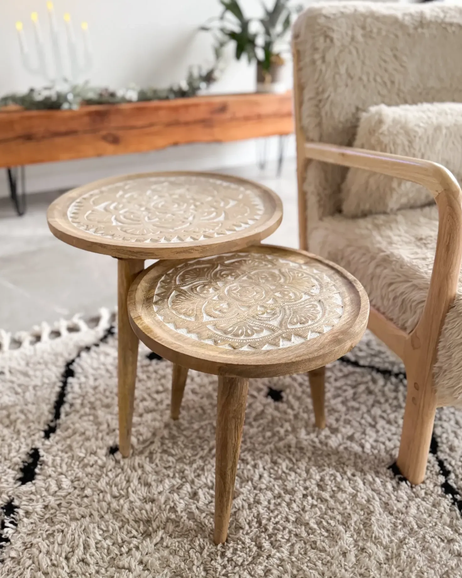 Set di 2 tavolini SAKITA Legno di mango Marrone/Bianco
