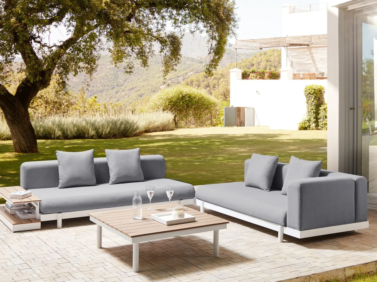 Set di divani angolari da giardino 5 posti MISSANELLO Grigio