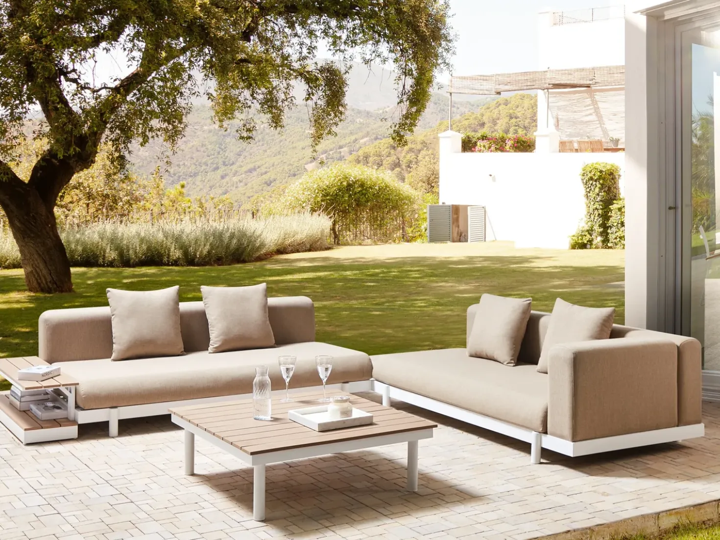 Set di divani angolari da giardino 5 posti MISSANELLO Beige