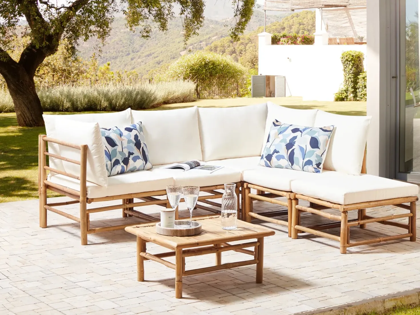 Set di divani angolari da giardino 5 posti CERRETO Lato Sinistro Bambù Bianco sporco