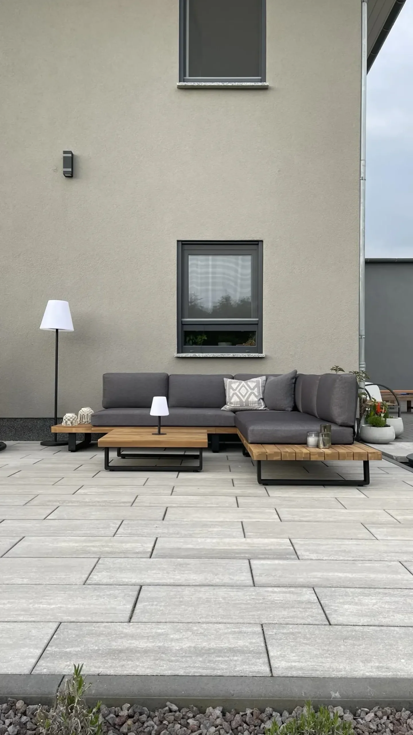 Set di divani angolari da giardino 5 posti MYKONOS Lato destro Legno di acacia certificato Grigio scuro