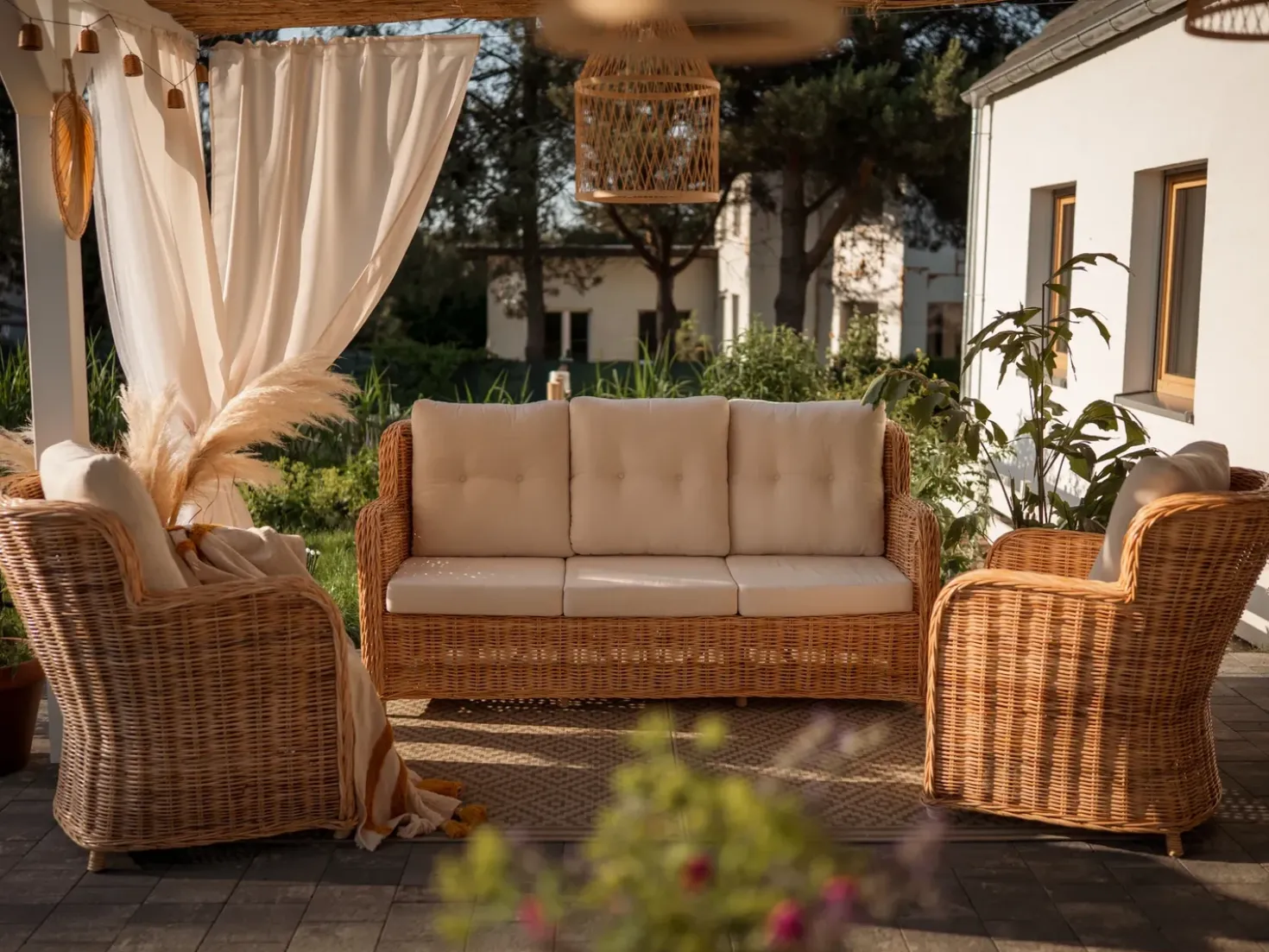 Set di divani da giardino 5 posti ALESSANO Rattan Naturale