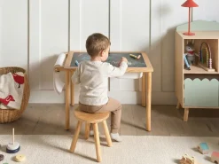 Set tavolo e sedie per bambini KEMPSEY Marrone chiaro Montessori con contenitore
