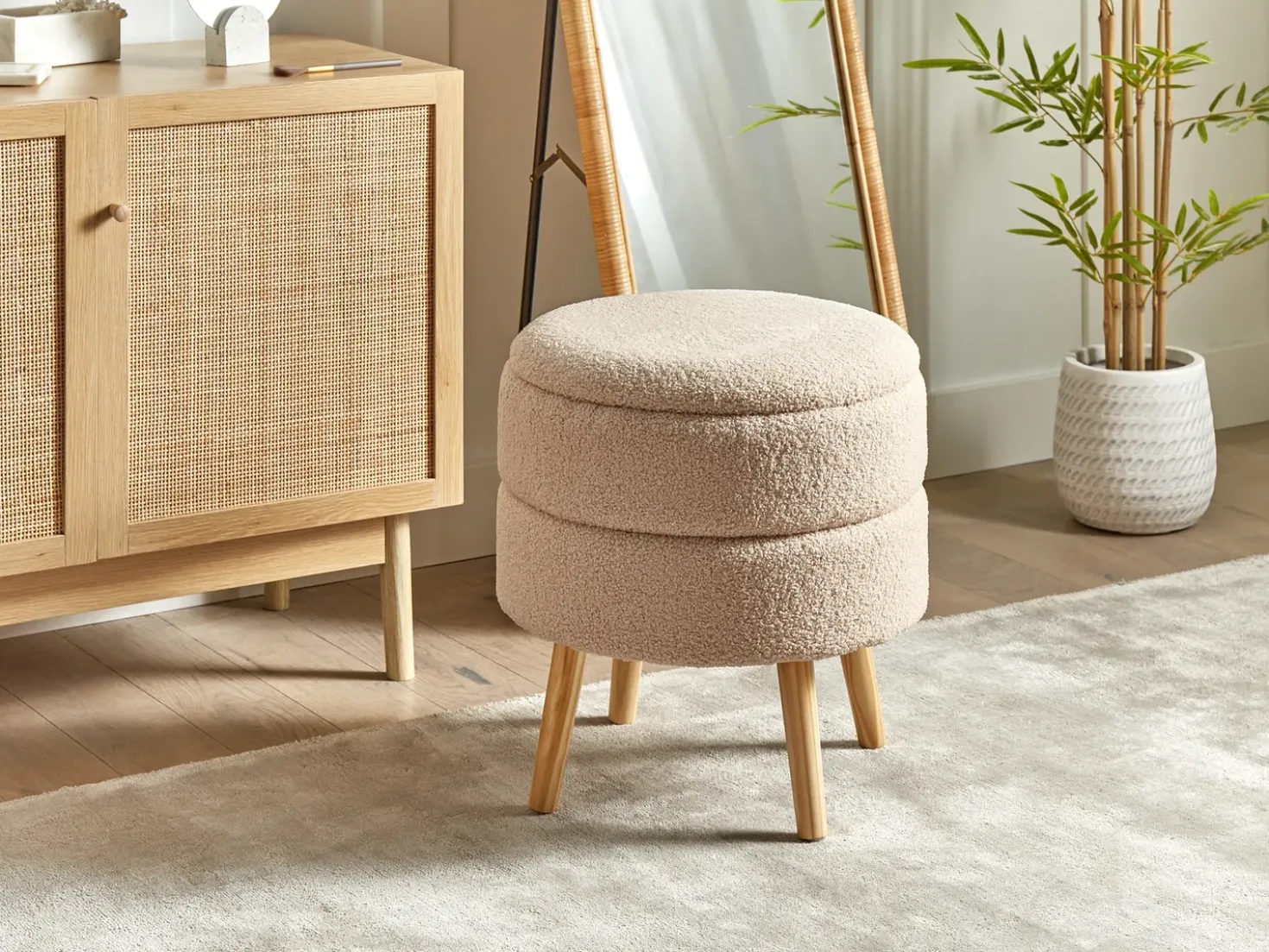Sgabello contenitore OKATON Bouclé Beige
