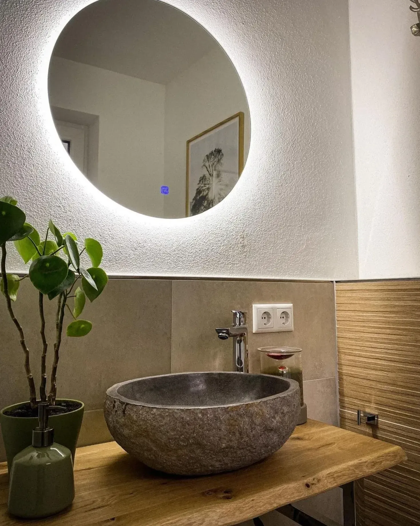 Specchio da bagno con luce LED CALLAC 60 cm 60 cm Argento