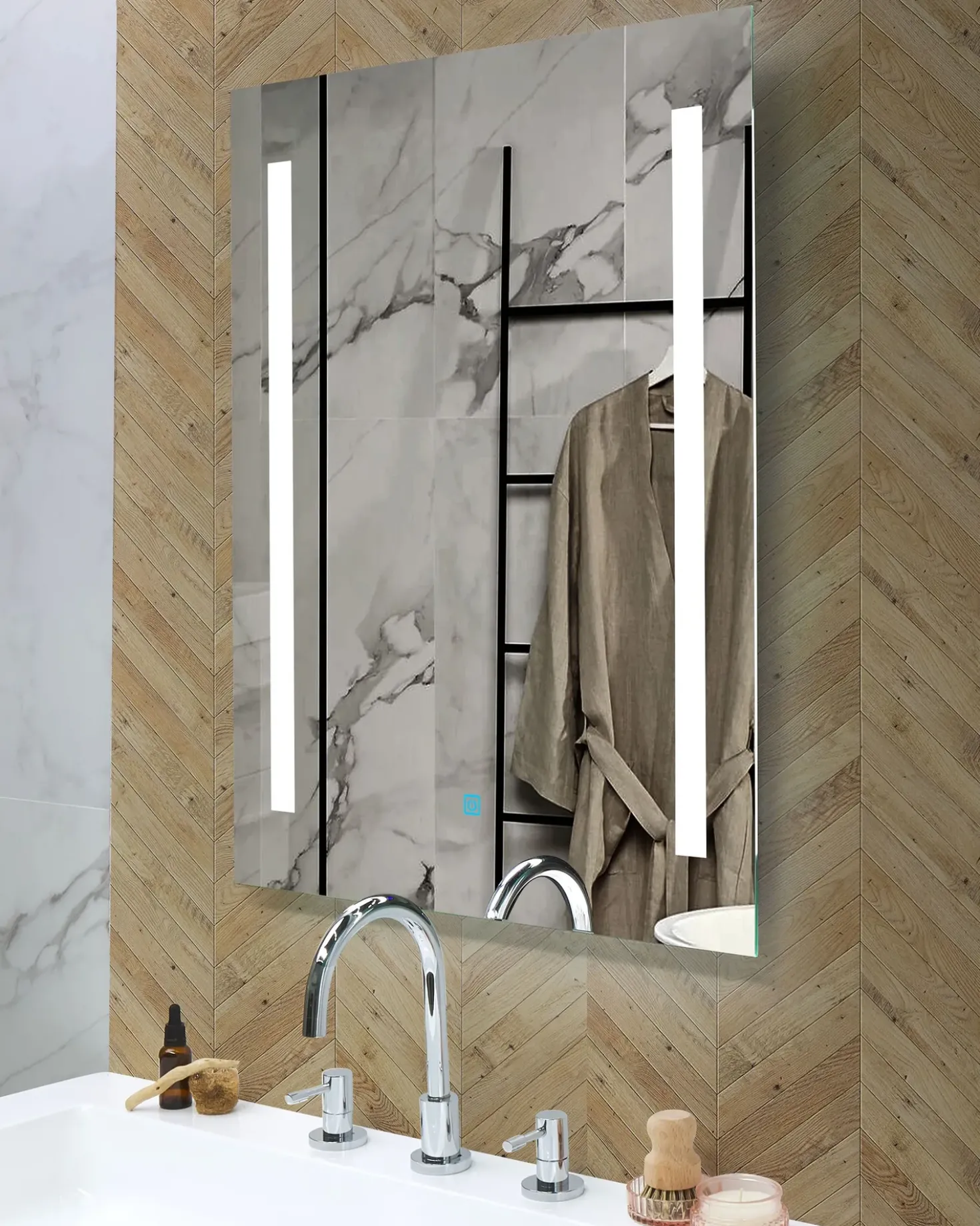 Specchio da bagno con luce LED MARTINET 60 cm 80 cm Argento