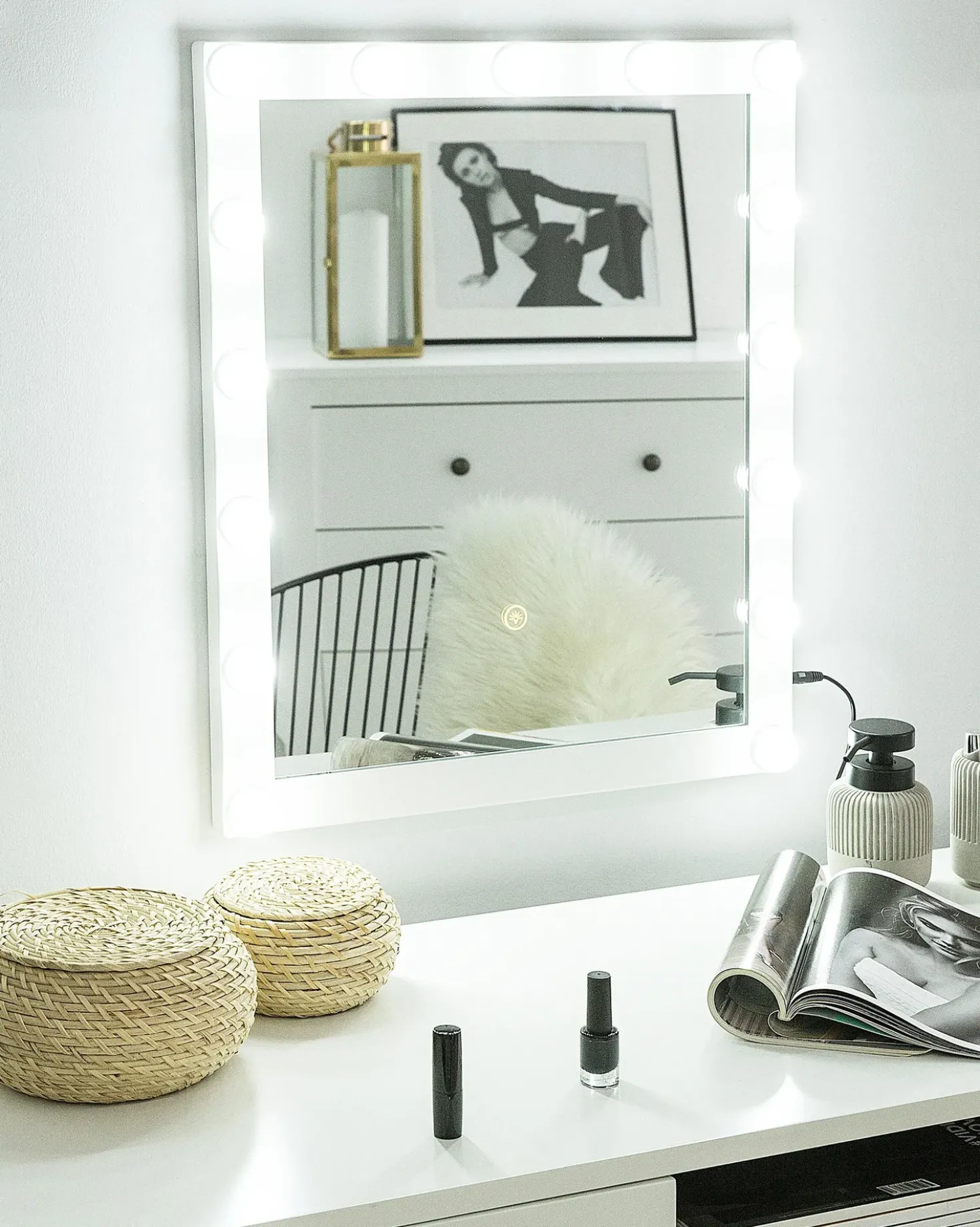 Specchio da bagno con luce LED ODENAS 50 cm 60 cm Bianco