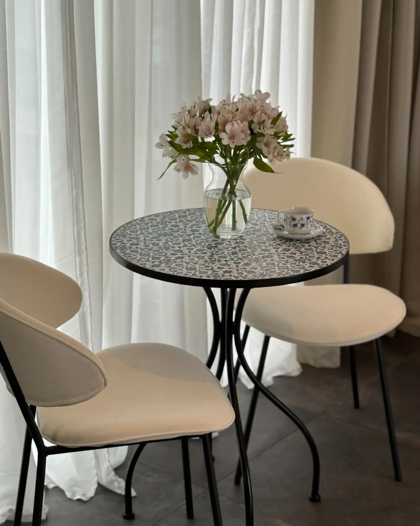 Tavolino Bistrot CHAPECO 60 cm 60 cm Metallo Nero