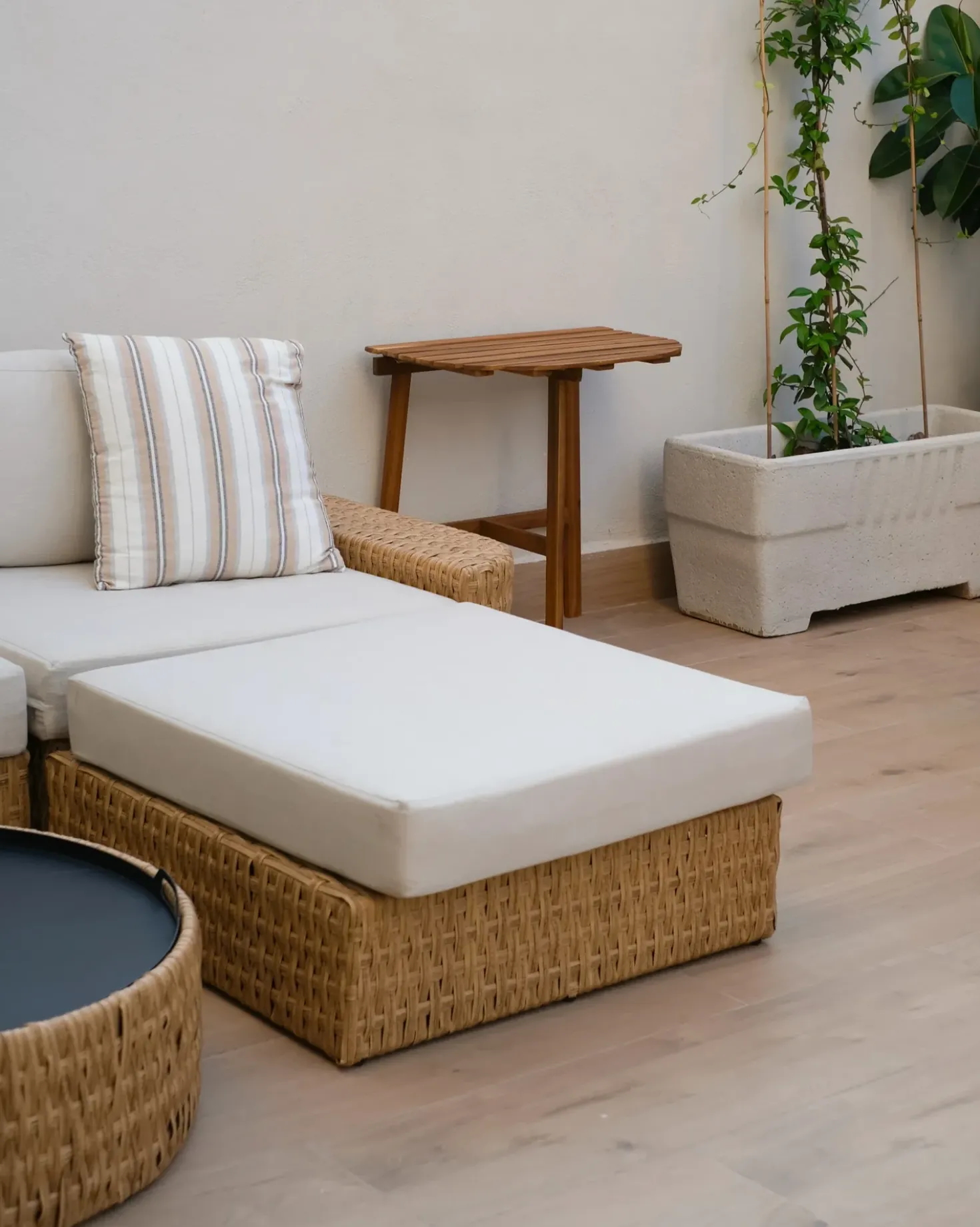 Tavolino Bistrot OSIGO 44 cm 70 cm Legno d'acacia Marrone