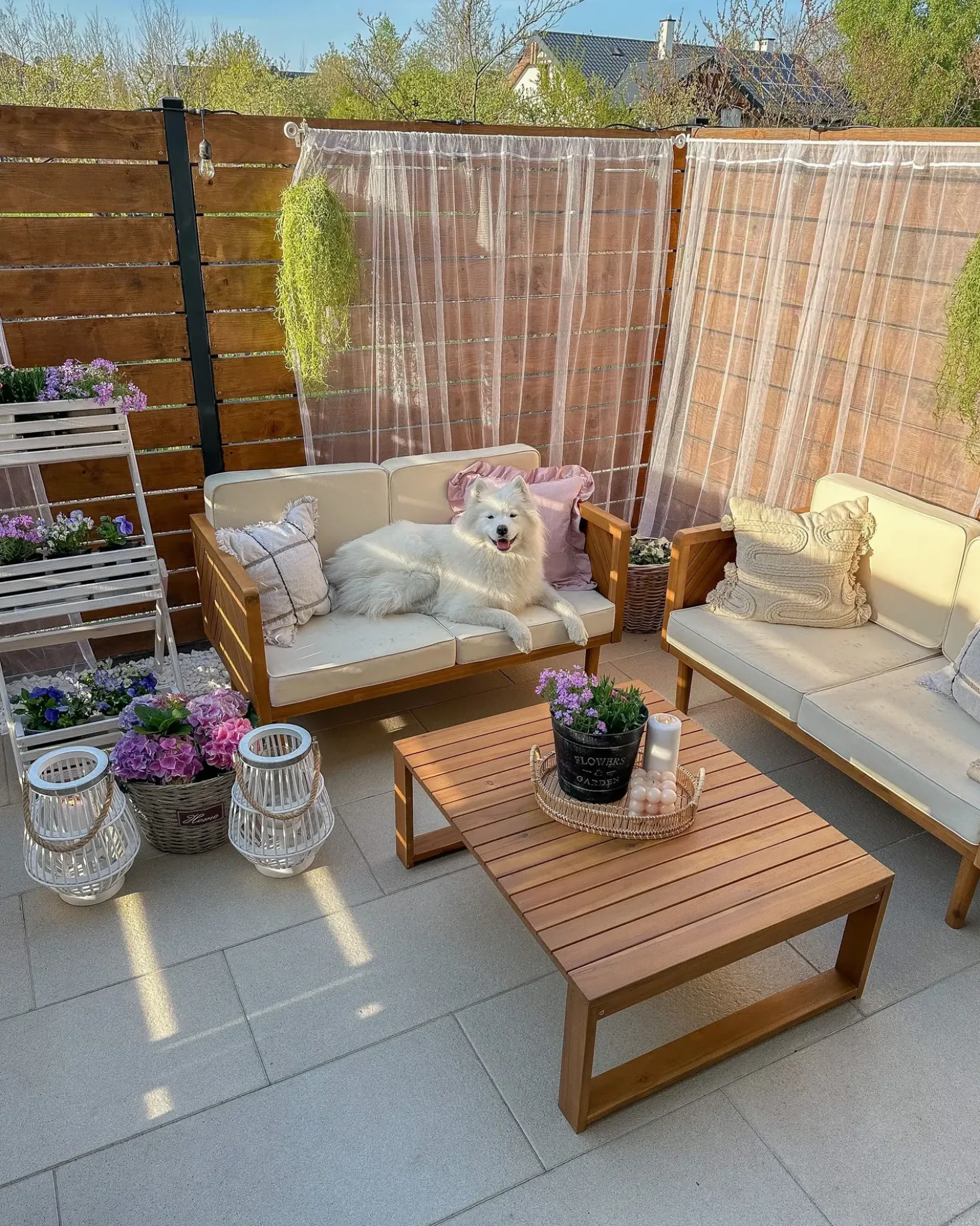 Tavolino da giardino TIMOR 90 cm 75 cm Legno di acacia certificato Marrone chiaro