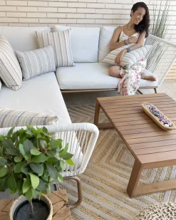 Tavolino da giardino TIMOR 90 cm 75 cm Legno di acacia certificato Marrone chiaro