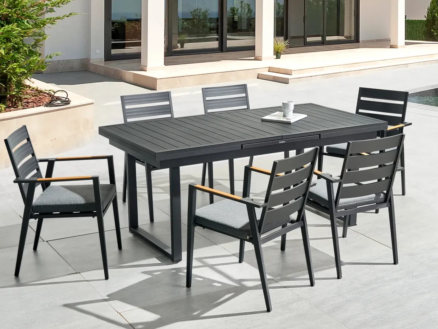 Tavolo da pranzo allungabile da giardino VALCANETTO 180/240 cm 90 cm Metallo Nero