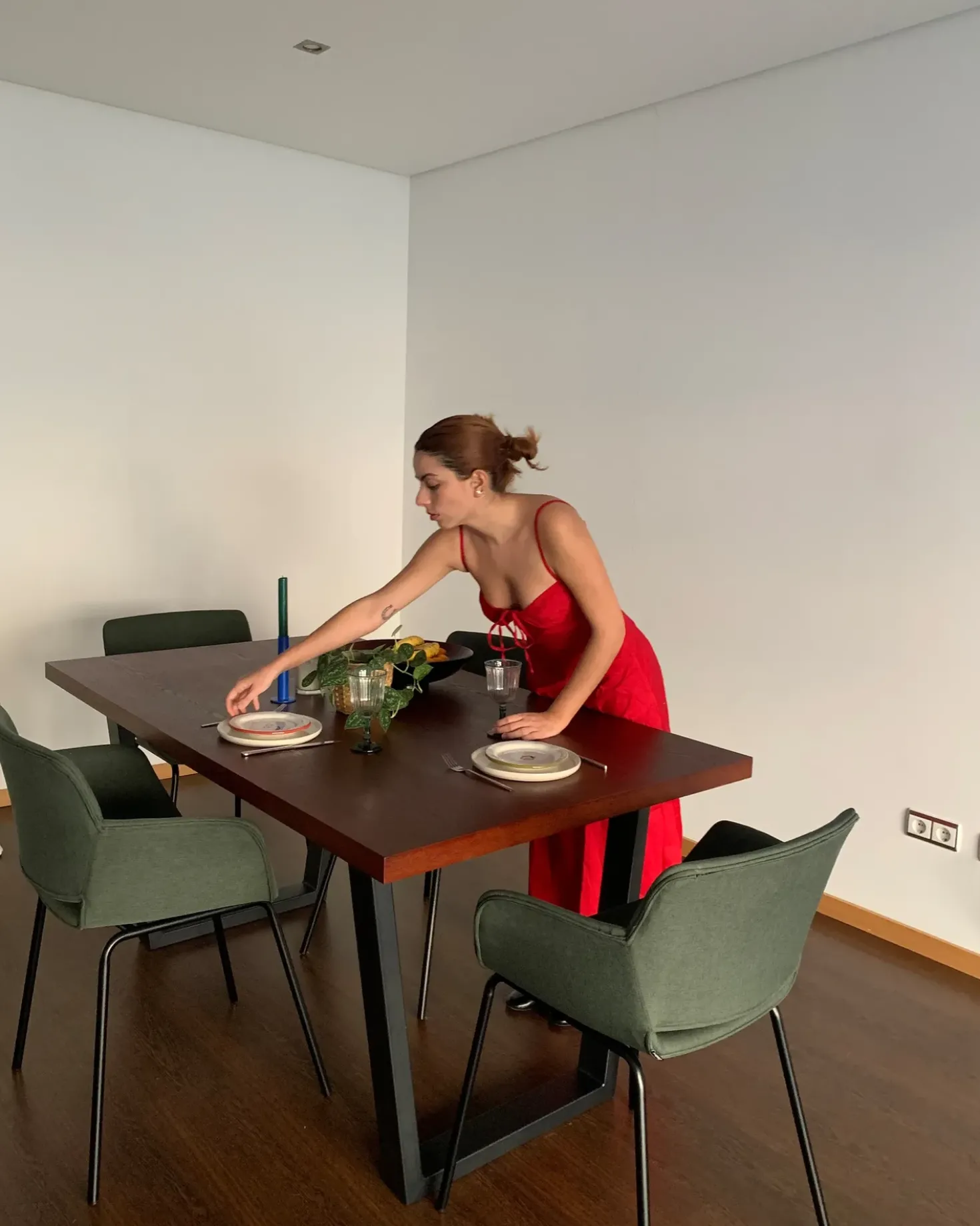 Tavolo da pranzo AUSTIN Noce scuro 160 cm 90 cm