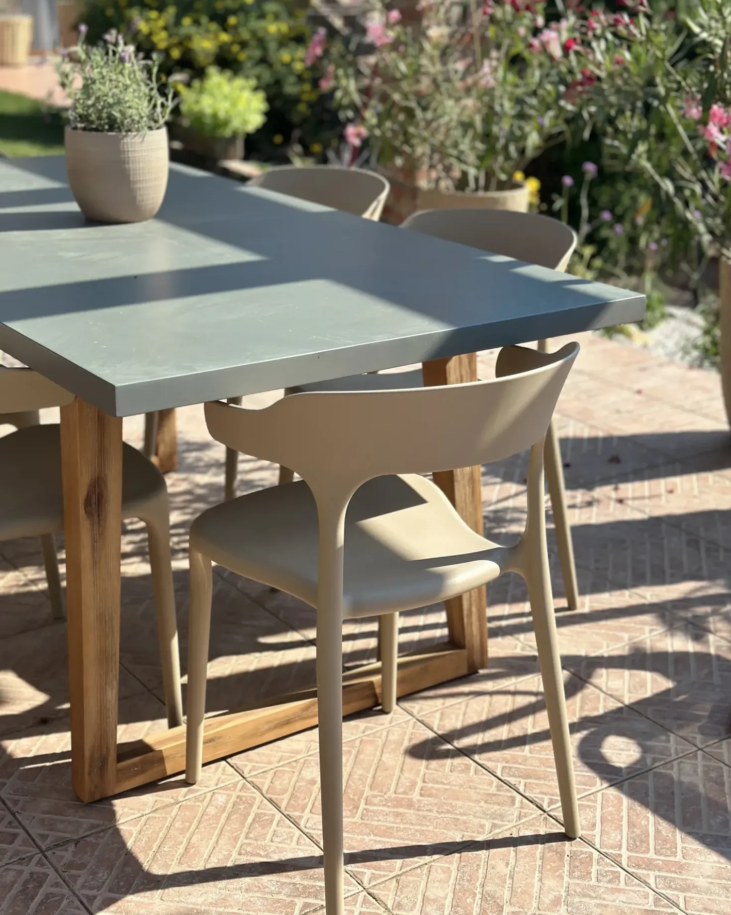 Tavolo da pranzo da giardino ORIA 180 cm 90 cm Cemento Grigio