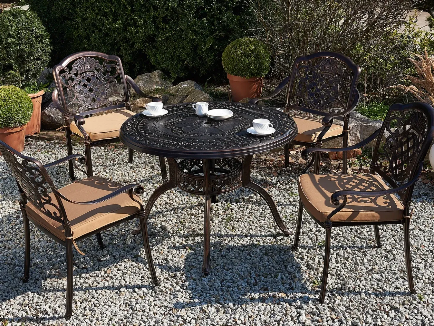 Tavolo da pranzo da giardino SALENTO 102 cm 102 cm Metallo Marrone scuro