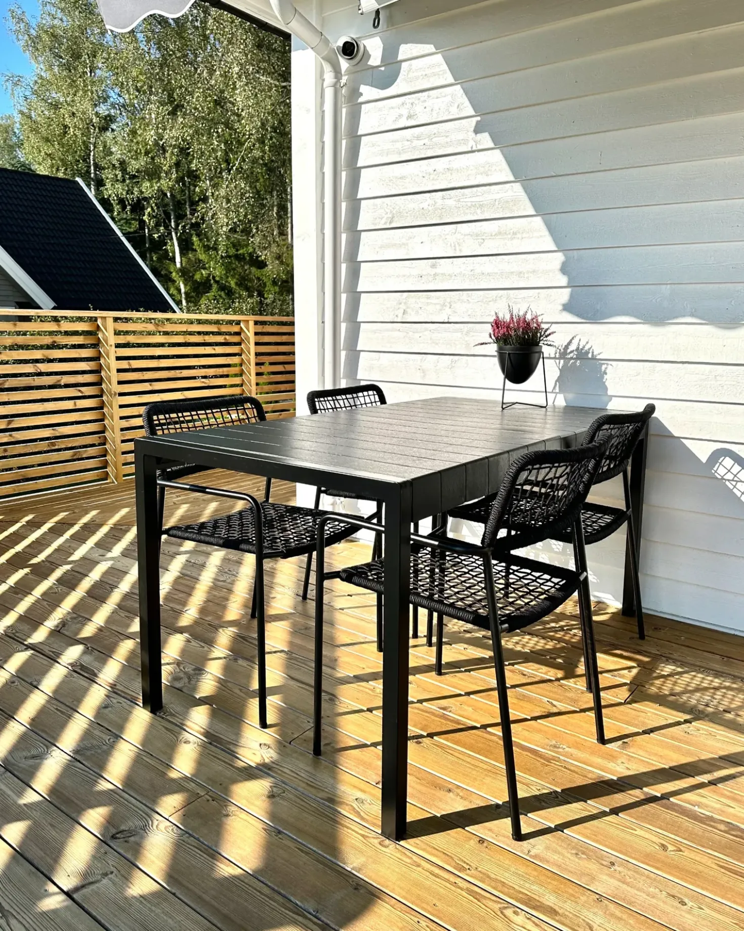 Tavolo da pranzo da giardino BARTICA 154 cm 84 cm Nero
