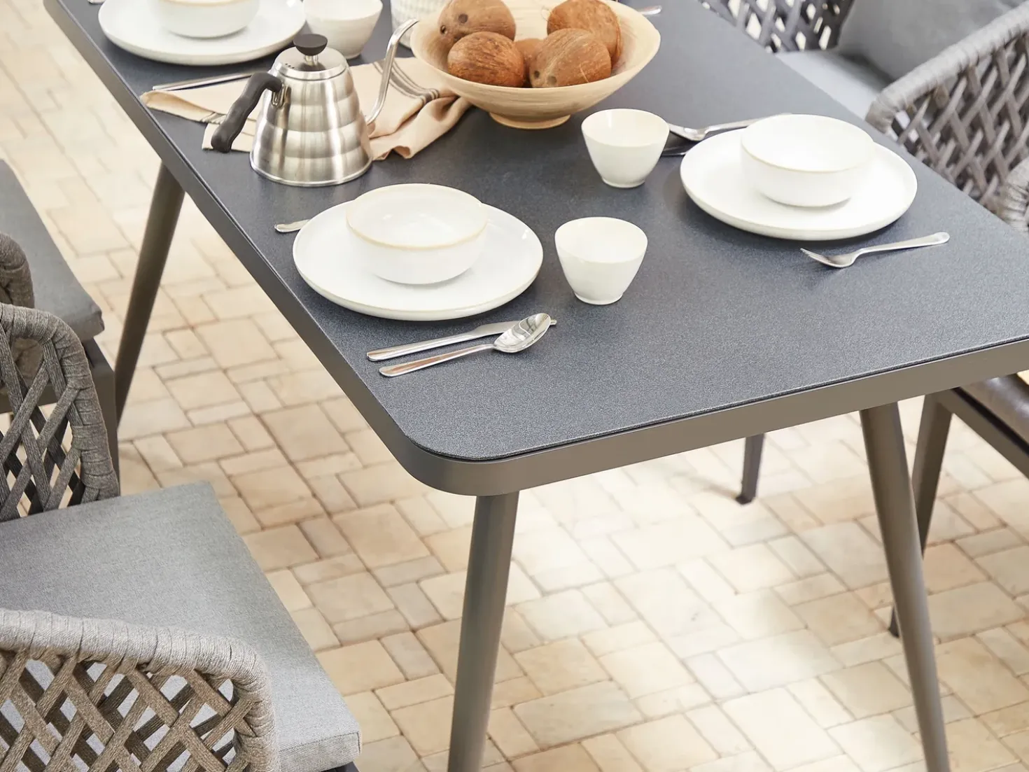 Tavolo da pranzo da giardino LIPARI 140 cm 80 cm Vetro Grigio