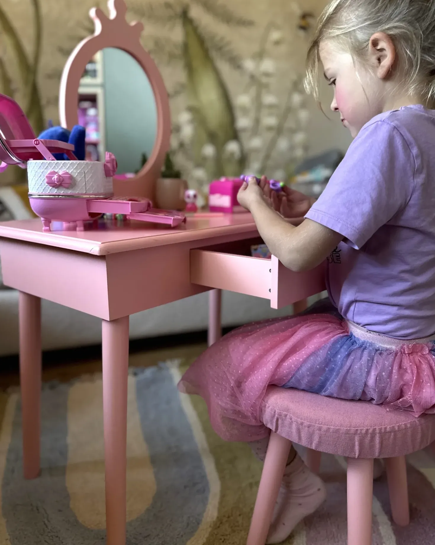 Tavolo da toilette per bambini con sgabello MARGIE Rosa