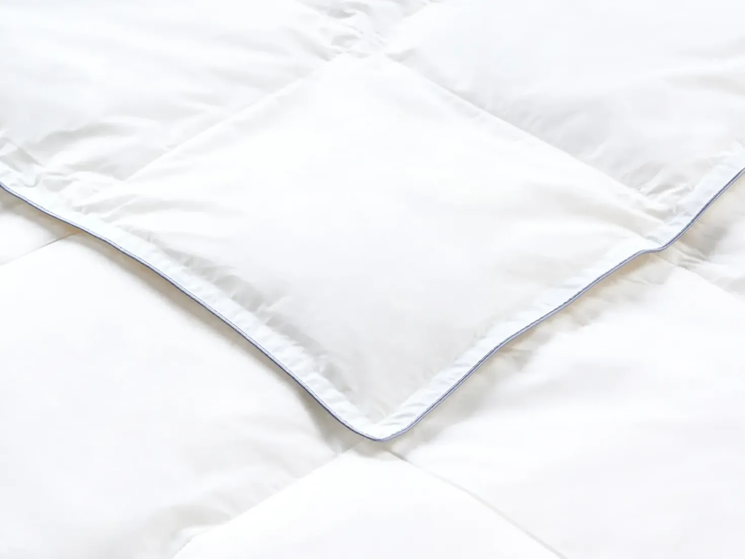 Trapunta Piumino d'anatra Leggermente caldo KRIVAN 150 x 200 cm