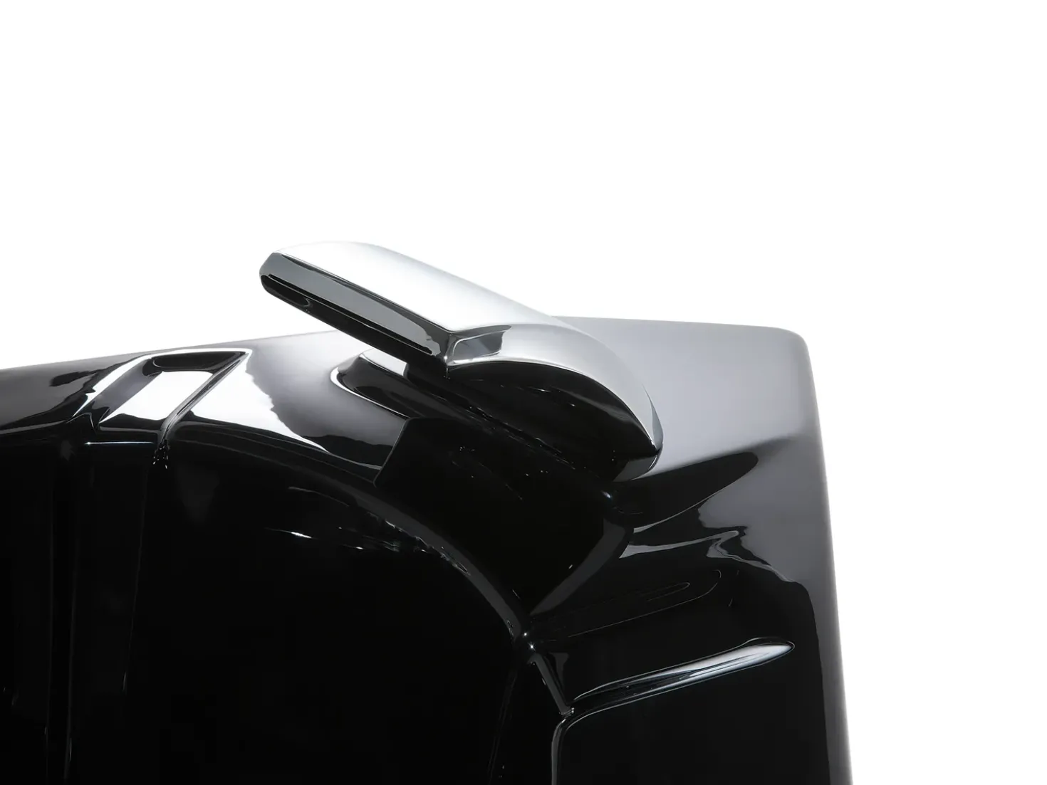 Vasca idromassaggio angolare con LED MARTINICA 214 x 155 cm Nero