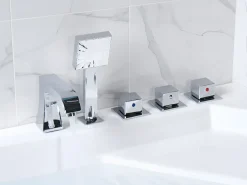 Vasca idromassaggio angolare con LED TAMULA 148 x 66 cm Bianco
