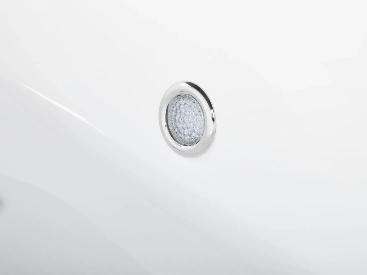 Vasca idromassaggio freestanding con LED NEVIS 170 x 80 cm Bianco